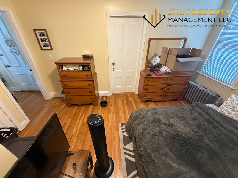 Building Photo - 500 Cherry St