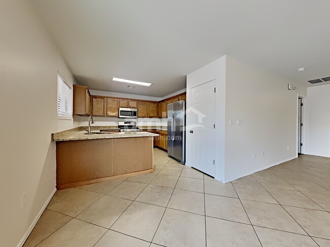 Building Photo - 341 W Amber Hawk Ct