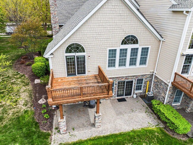 Building Photo - 24829 Reeds Pointe Dr