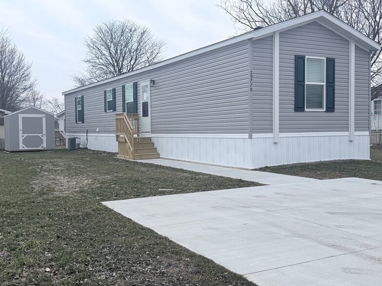 Building Photo - 29778 W Essex Ct