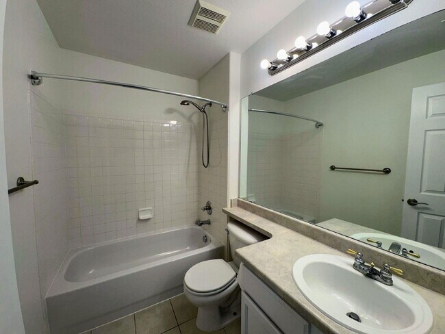Building Photo - 4788 Laurelglen Ln