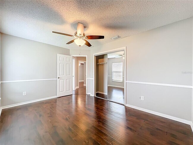 Building Photo - 9134 Sabal Palm Cir