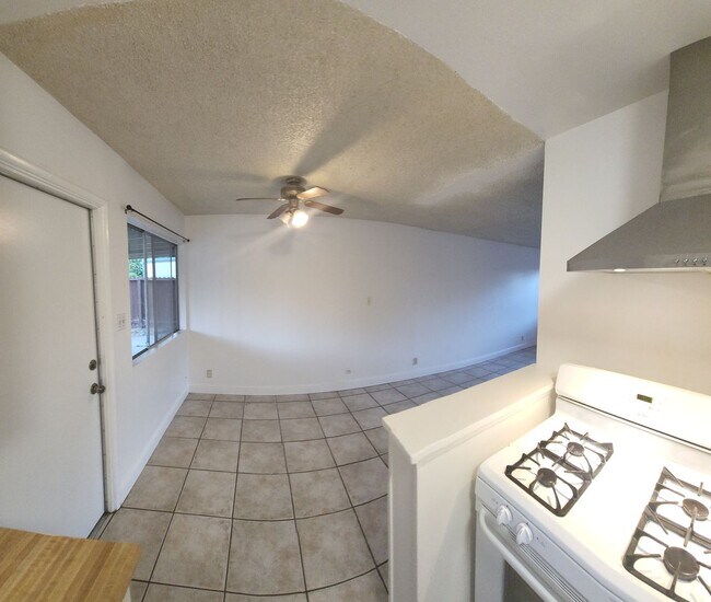 Building Photo - 1321 Madonna Rd