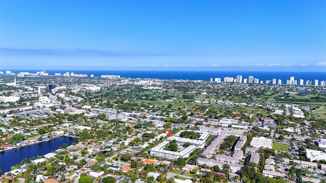 Building Photo - 4025 N Federal Hwy