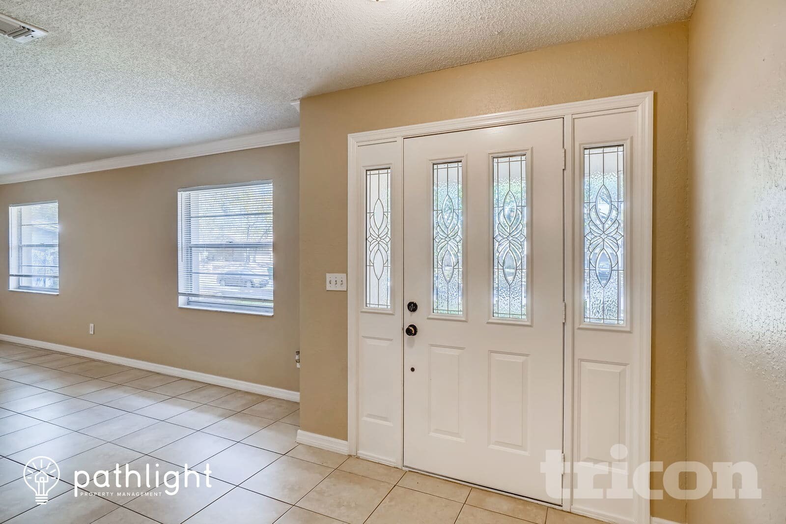 Building Photo - 842 Benchwood Ct