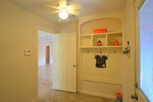 Building Photo - 4911 Wigton Dr