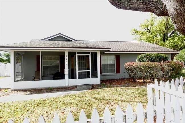 Building Photo - 540 W Comstock Ave