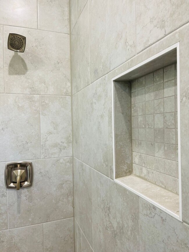 Building Photo - Welcome to your dream rental in beautiful ...