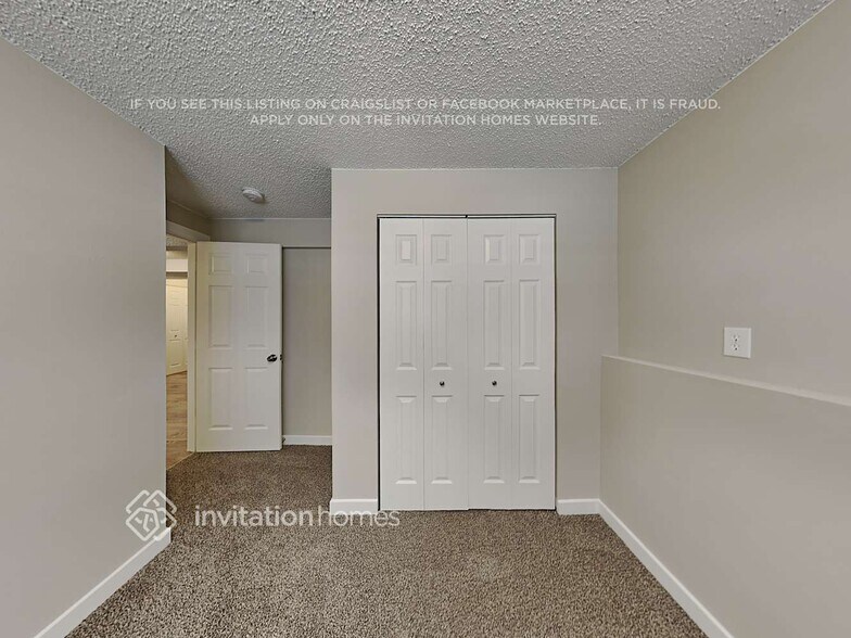 Building Photo - 6925 Weeping Willow Dr