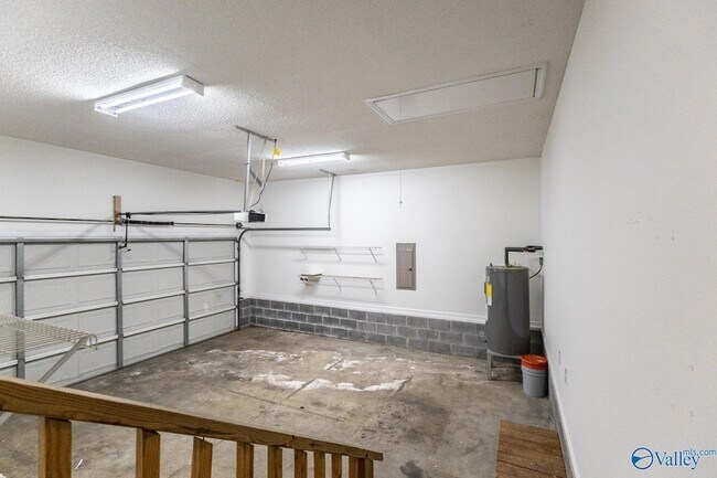 Building Photo - 111 Cepha Dr