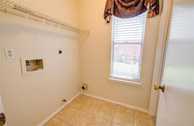 Building Photo - 11810 Stone Bridge Dr