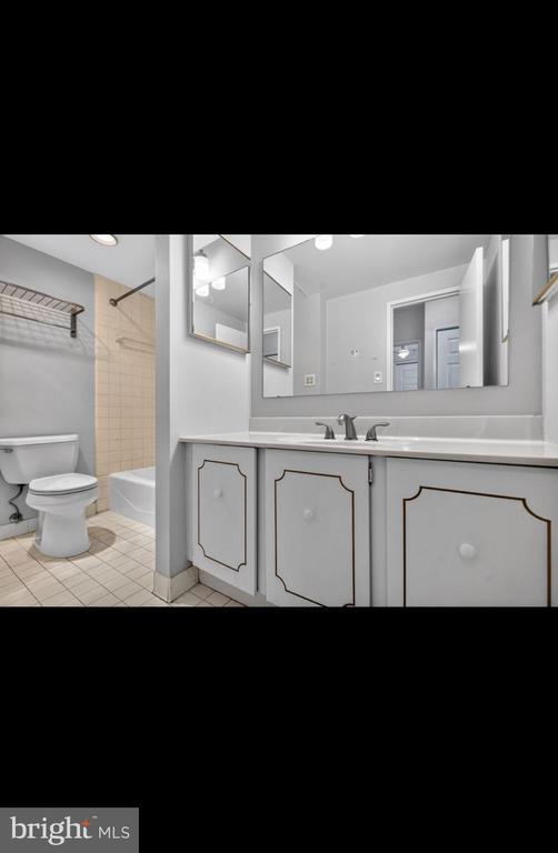 Building Photo - 2555 Pennsylvania Ave NW