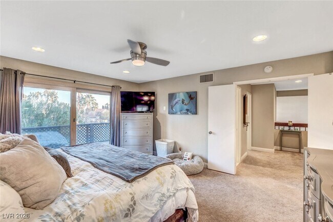 Building Photo - 4762 Torrence Dr