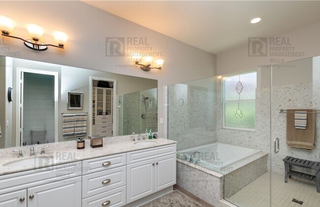 Building Photo - 32176 Golden Eye Dr