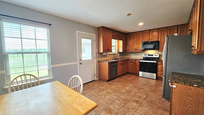 Building Photo - 5075 FM 5