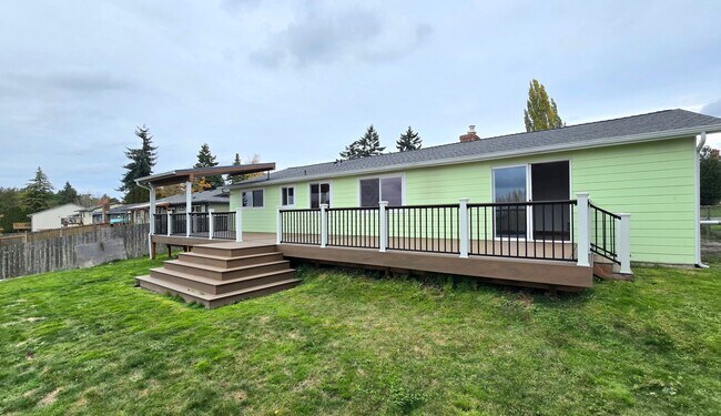 Building Photo - 3 Bedroom Home in Marysville Available Now!