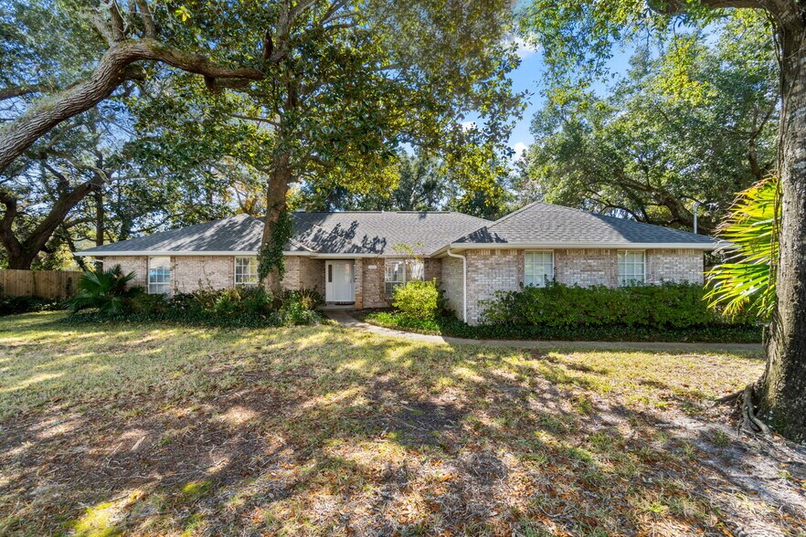 Primary Photo - 4139 Sandy Bluff Dr W