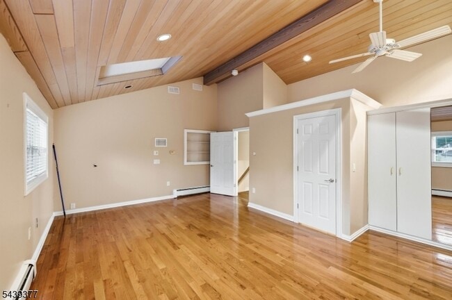 Building Photo - 47 Crossbrook Rd