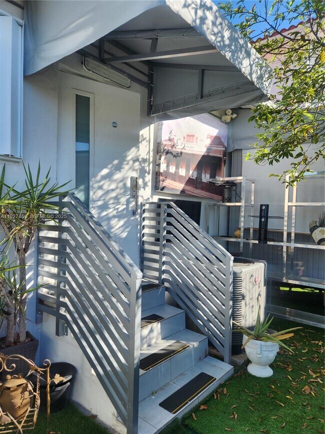 Building Photo - 1645 SW 83rd Ct.