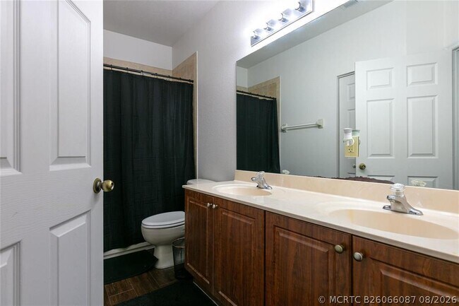 Building Photo - 4408 Woodland Cir
