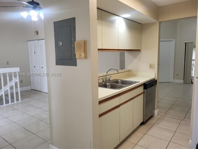 Building Photo - 9843 SW 138th St