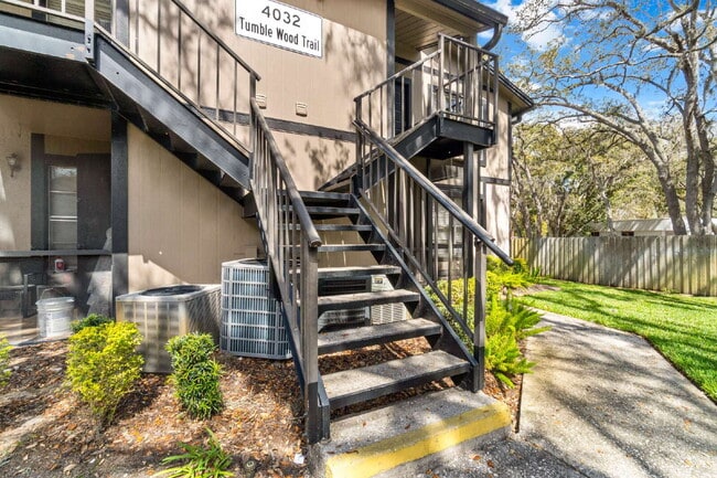 Building Photo - Chic & Cozy 2-Bed, 2-Bath Condo Retreat in Heart of Tampa