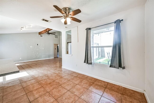 Building Photo - 16031 Birch Vale Dr
