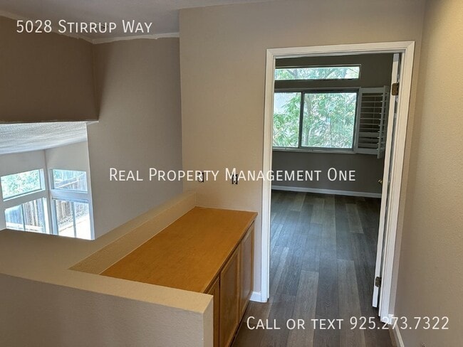Building Photo - 5028 Stirrup Way