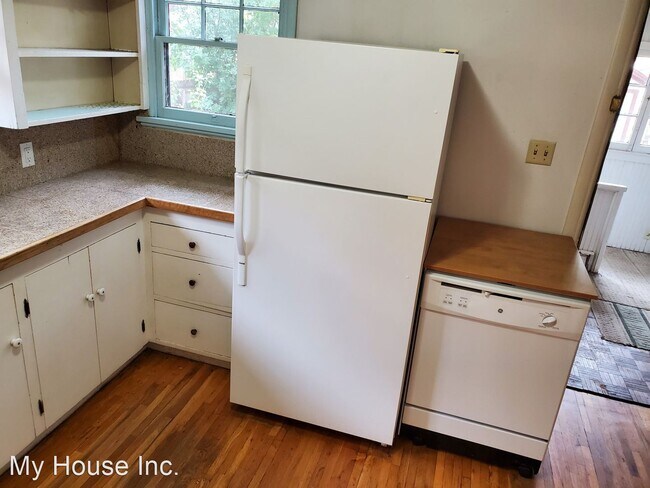 Building Photo - 4 br, 2 bath House - 417 East Edwards Street