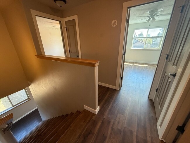 Building Photo - 3BR/2.5BA Home w/ Garage, Fenced Yard – Walk to Shops & Parkra