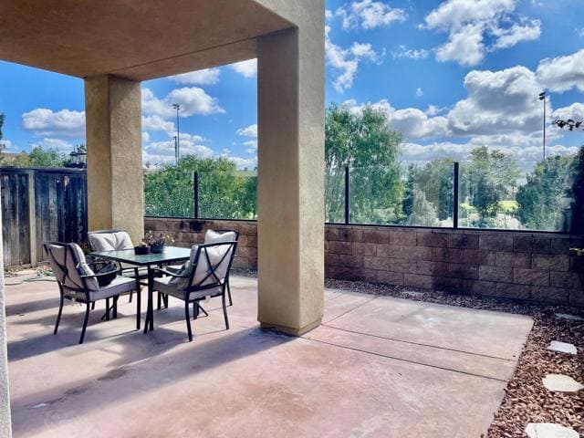 Building Photo - 740 Callecita Aquilla Sur