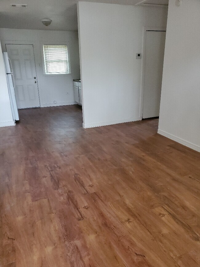 Building Photo - 4355 Wiman Dr