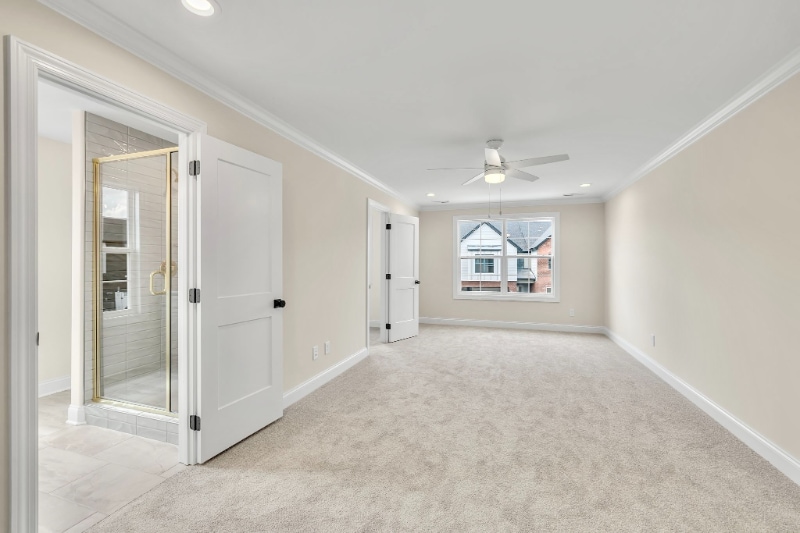 Building Photo - 1917 Gracie Bug Lp