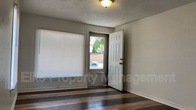 Building Photo - 505 Orange St