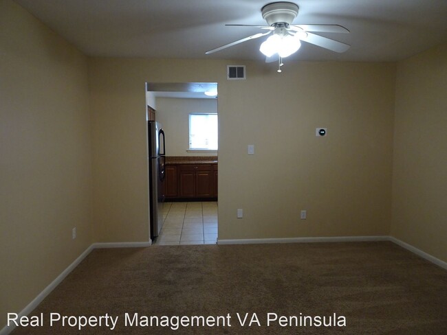 Building Photo - 3 br, 2.5 bath House - 1058 Willow Green Dr.