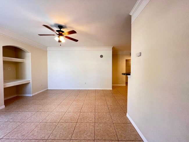 Building Photo - Great Condo for rent!