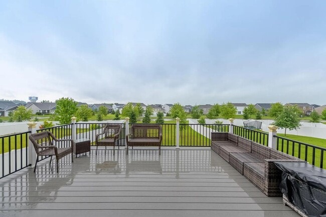 Building Photo - Beautifully updated lakeville 4 bedroom available for lease!