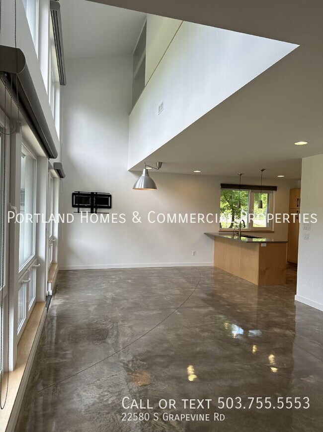 Building Photo - 22580 S Grapevine Rd