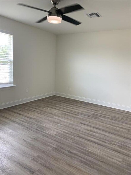 Building Photo - 101 Havana St