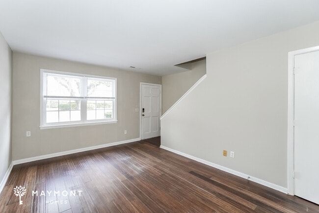 Building Photo - 839 Von Kolnitz Rd