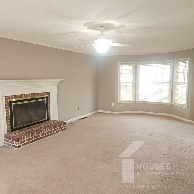 Building Photo - 3 McBee Chapel Rd