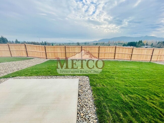 Building Photo - Be the First to live in this Beautiful New Home!!