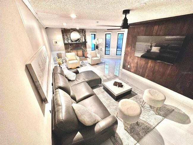 Building Photo - 5480 Lake Jessamine Dr