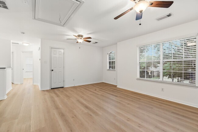 Building Photo - 5315 Barleycorn Ln