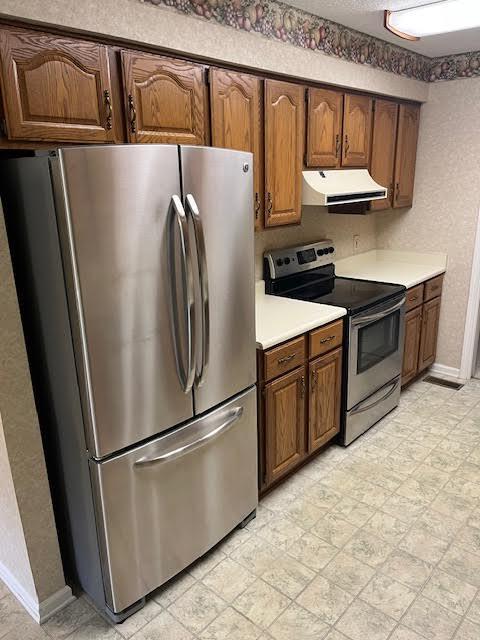 Building Photo - 603 Red Oak Dr