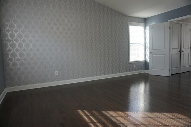 Building Photo - 56 Moorland Dr
