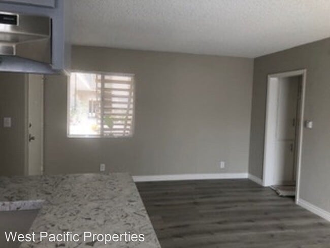 Building Photo - 1 br, 1 bath Apartment - 1400 Gramercy Place