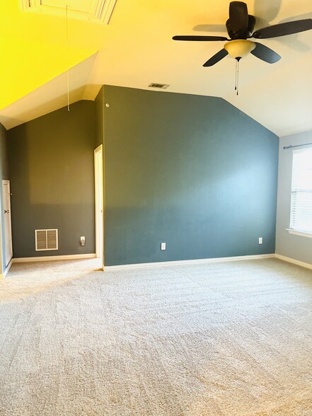 Game room - 1020 Chickasaw Dr