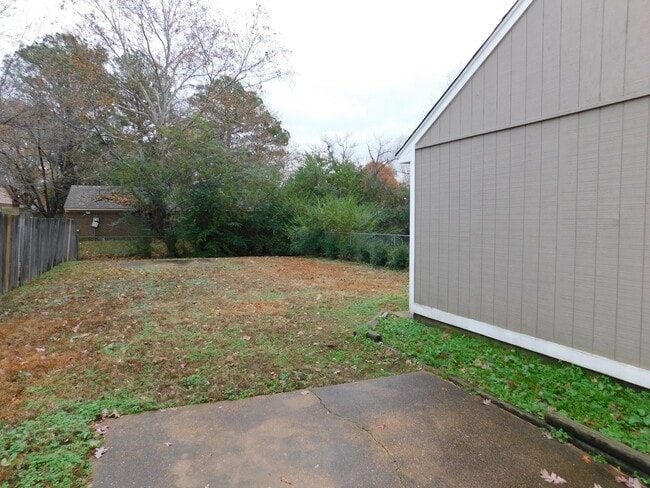 Building Photo - 6630 Gatewood Cir