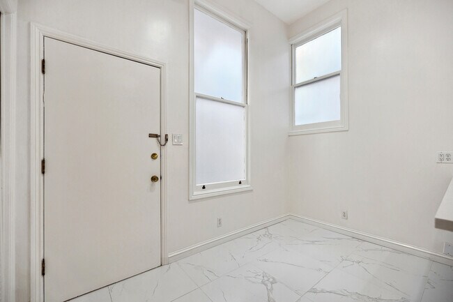 Building Photo - 1406 Post St